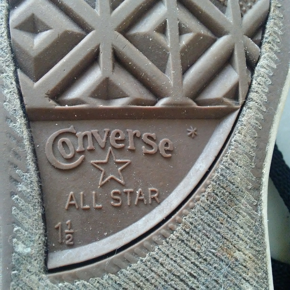 Converse High Tops - Picture 7 of 7